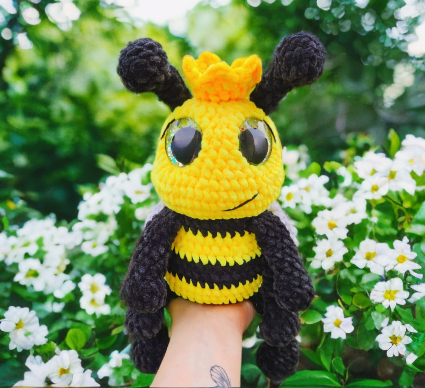 Jean the Queen Bee Crochet Kit