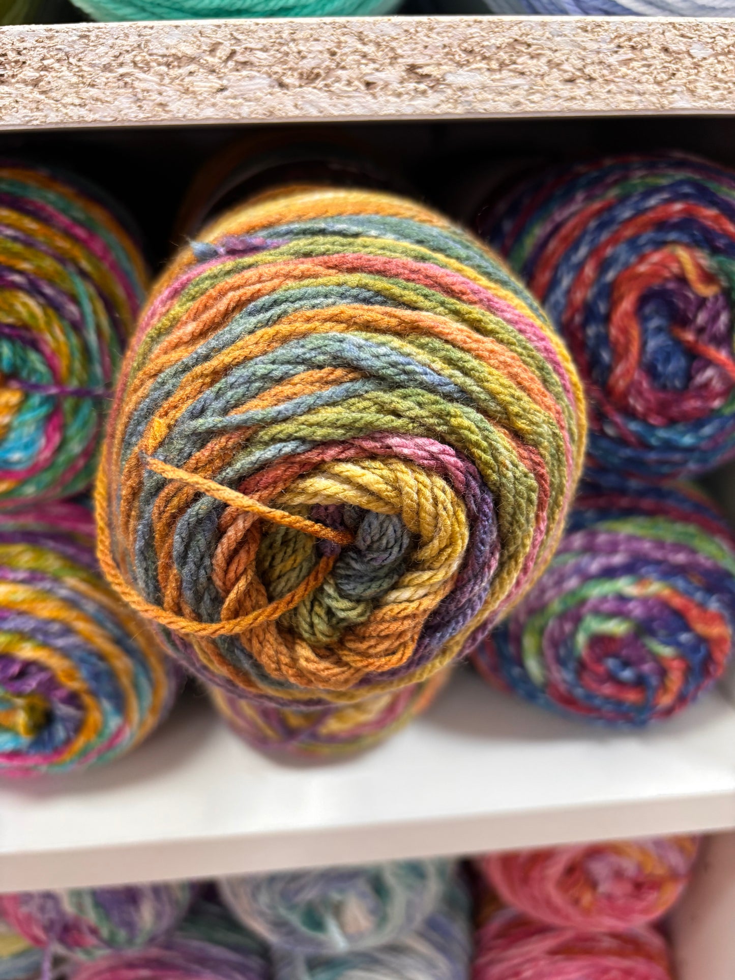 Knitco Fantasy Aran 1 x 200g 420m 100% Acrylic crochet Knitting yarn