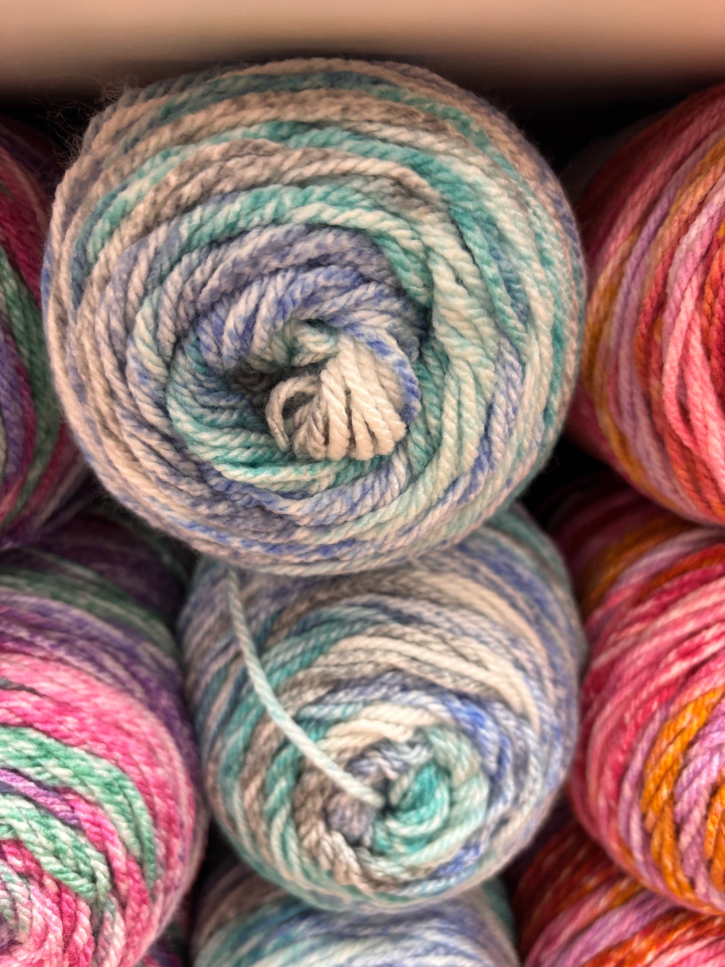 Knitco Fantasy Aran 1 x 200g 420m 100% Acrylic crochet Knitting yarn
