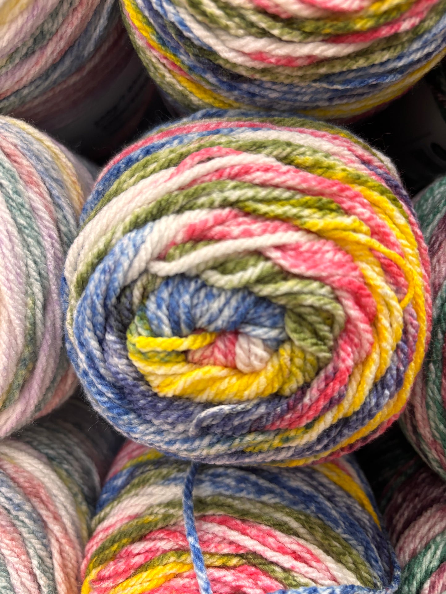 Knitco Fantasy Aran 1 x 200g 420m 100% Acrylic crochet Knitting yarn