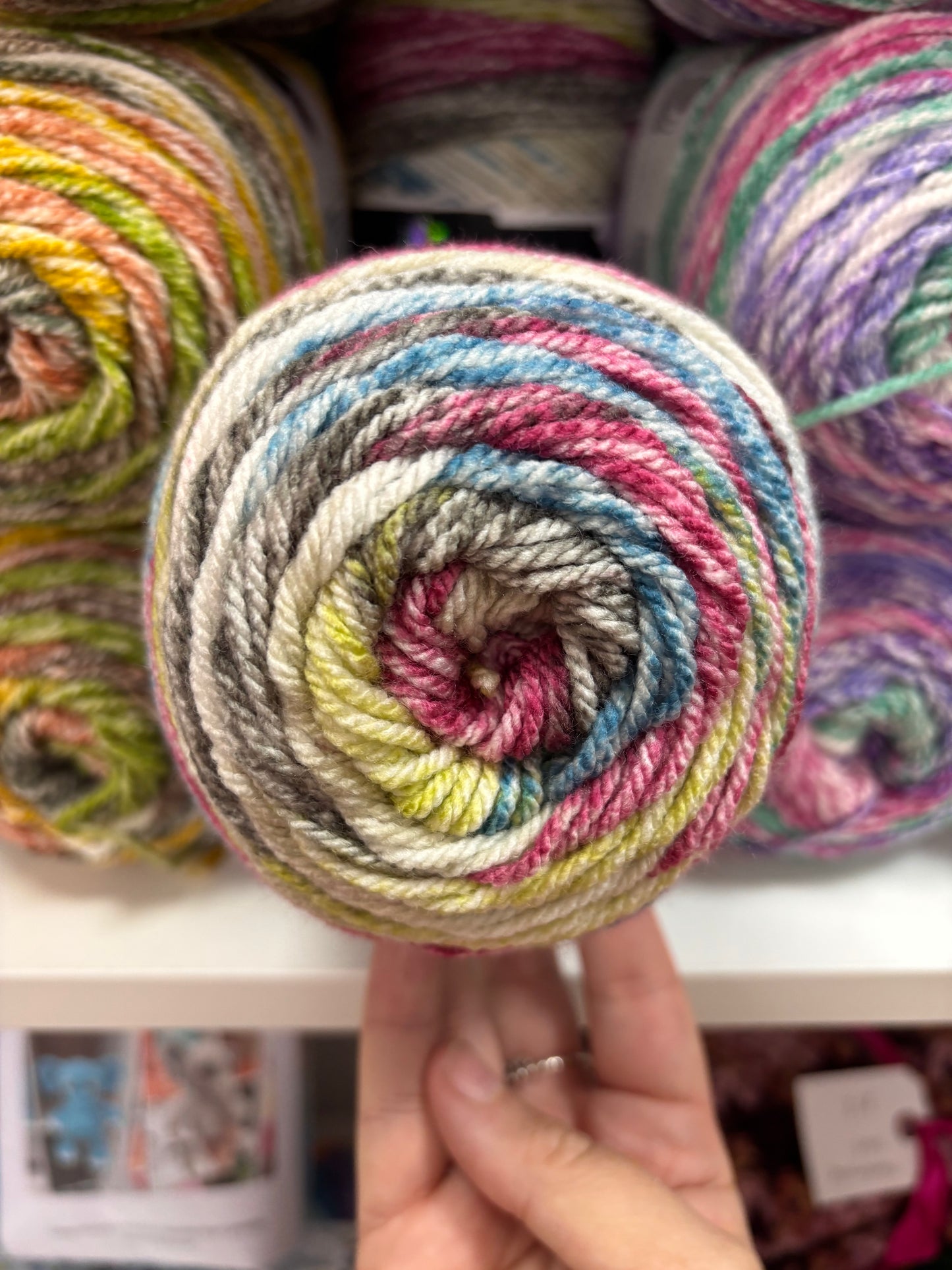 Knitco Fantasy Aran 1 x 200g 420m 100% Acrylic crochet Knitting yarn