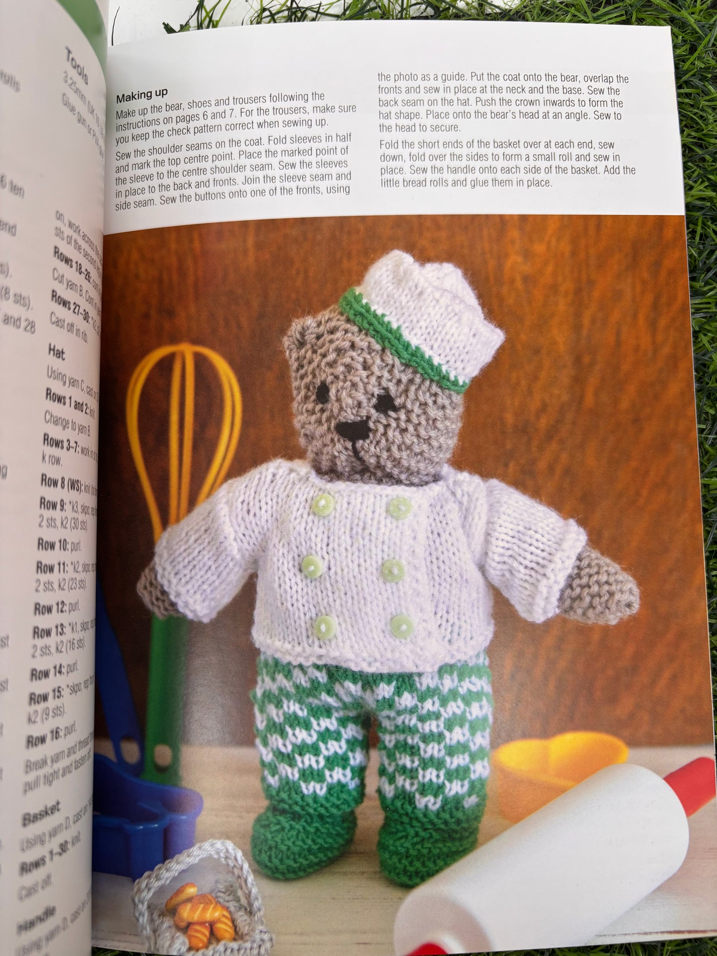 Knitted Bears Kit
