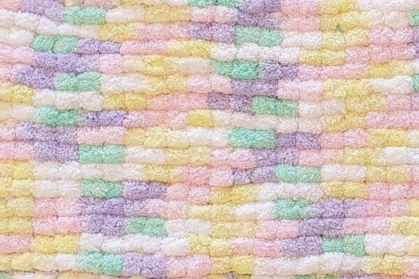Munchkin Pompom Yarn (2 Balls= 1 Blanket)